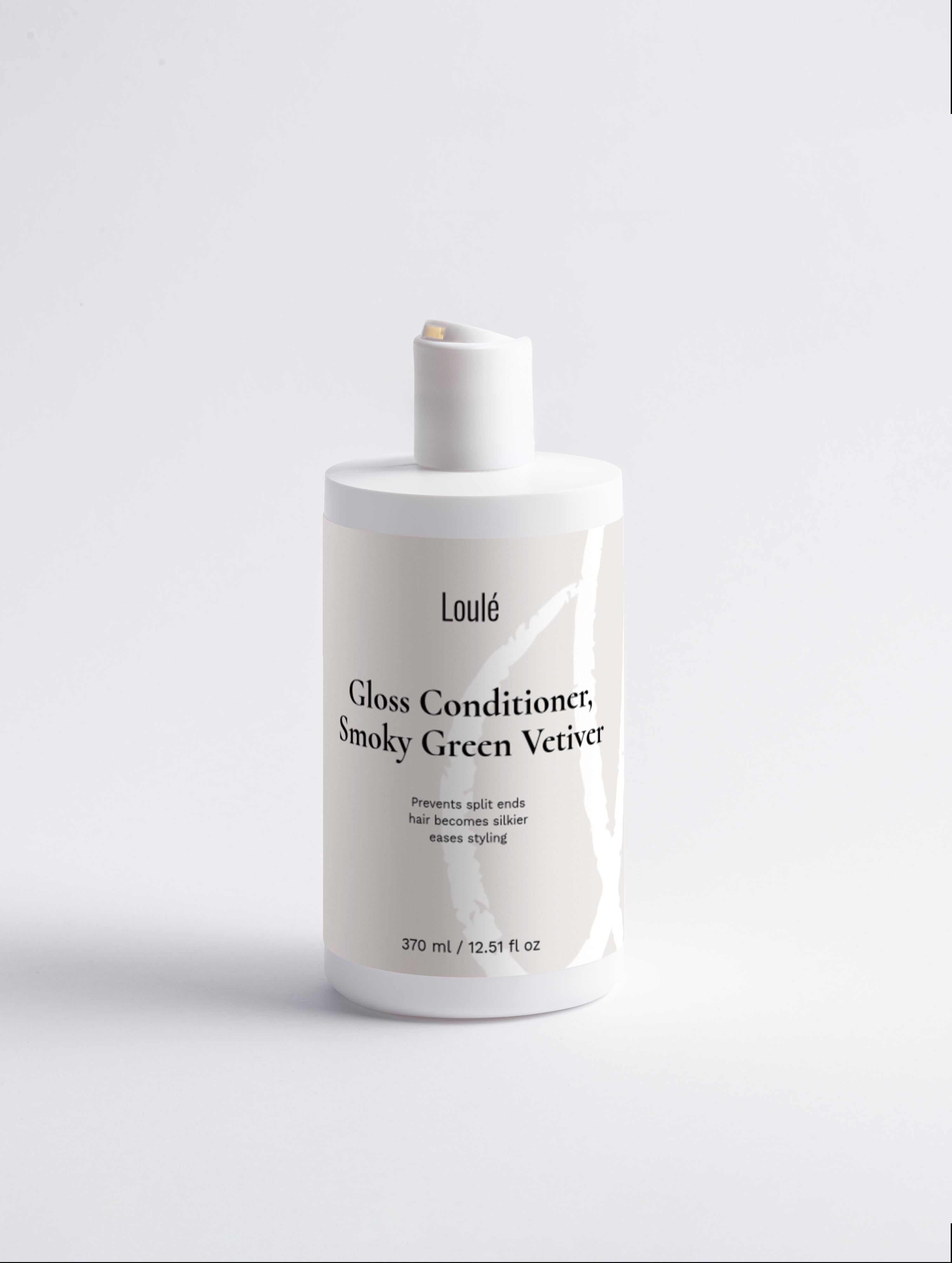 Loulé Gloss Conditioner, Smoky Green Vetiver in sleek white 370 ml bottle with minimalist label, ideal for dry ends and lack of volume concerns.